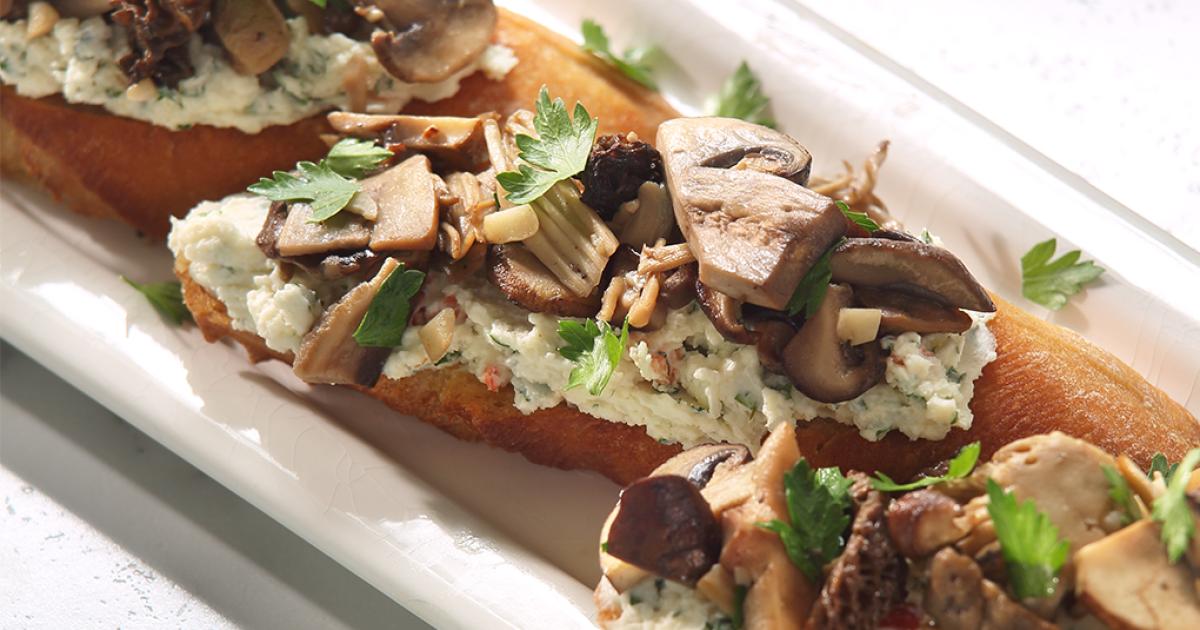 Mushroom Crostini | Kowalski's Markets