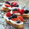 Mascarpone-Berry Crostini